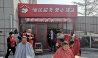 最美“志愿红”闪耀灼灼其华