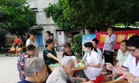 “服务计生家庭与育龄群众，促进家庭健康发展”——湖南省衡阳市石鼓区合江街道开展迎接“5.29”宣传服务活动